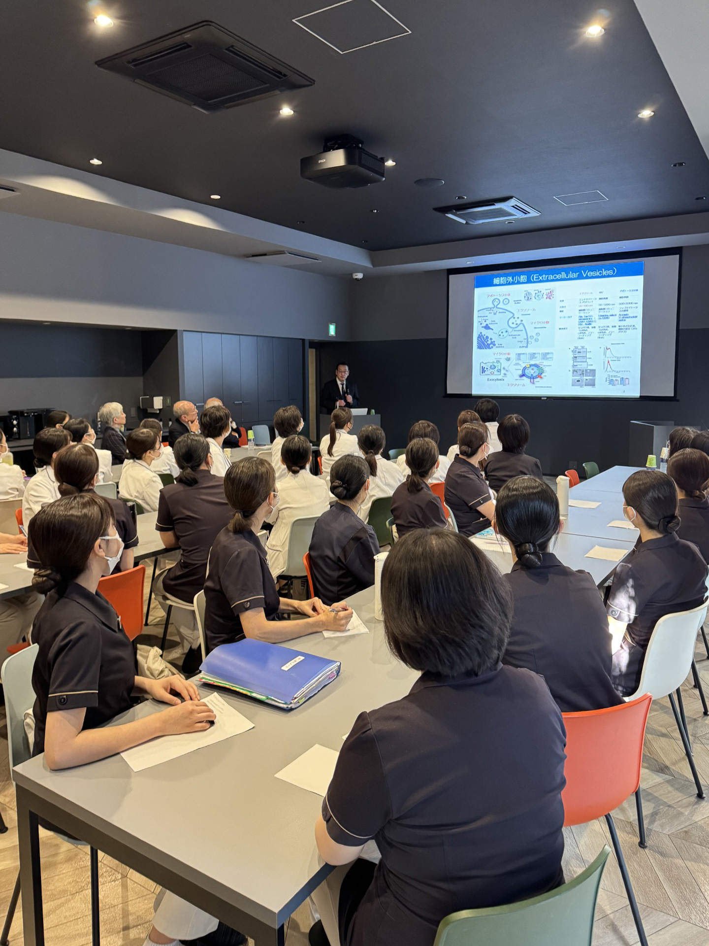 横倉義武先生(日本医師会名誉会長) スタッフ勉強会